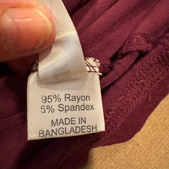 Lucidus Burgundy Lightweight Mock Turtleneck- Size Medium- NWT - Picture 7 of 9